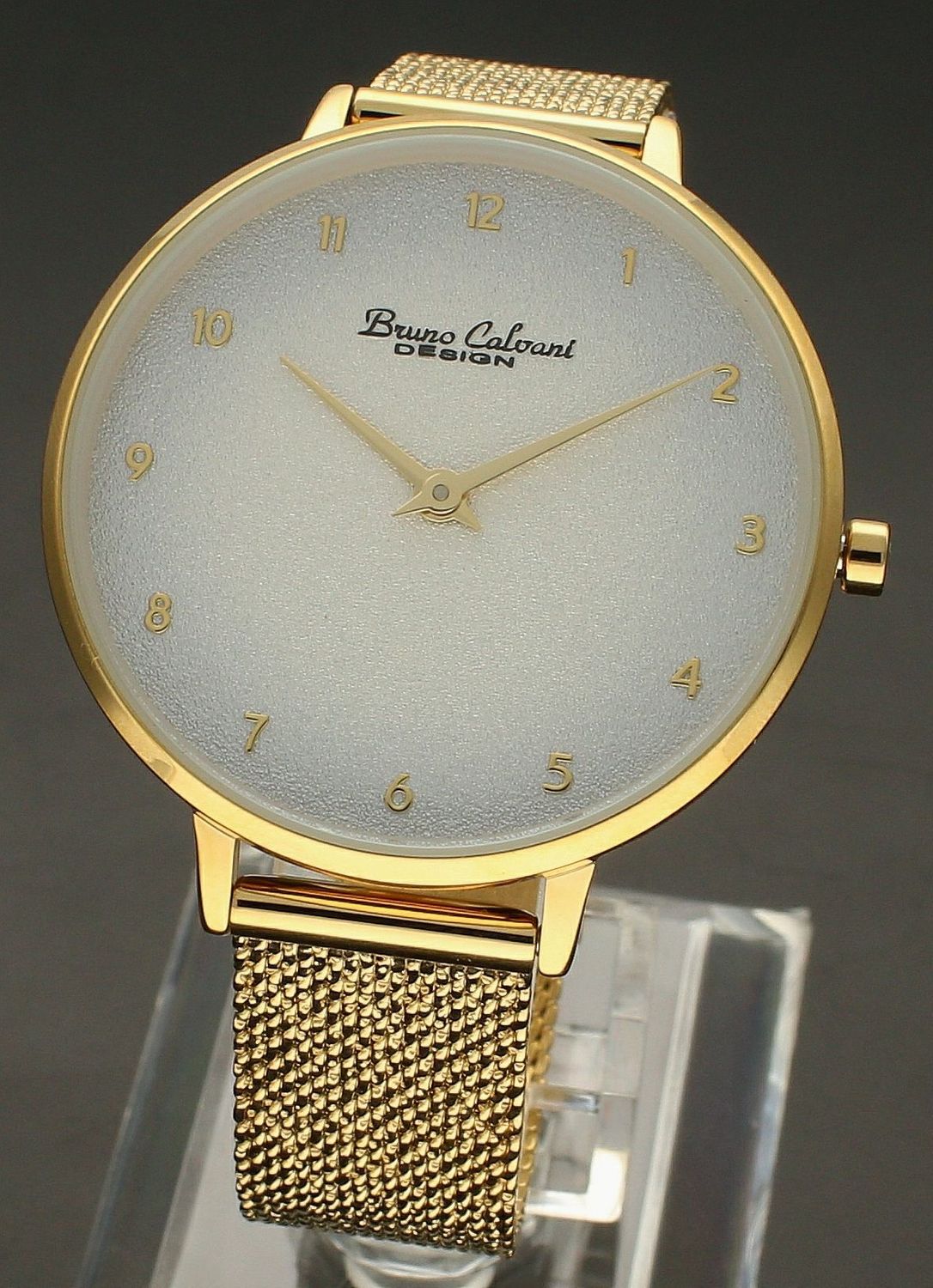 Zegarek damski na złotej bransolecie Bruno Calvani BC90547 GOLD. Damski zegarek biżuteryjny. Zegarek damski w złotym kolorze, (2).jpg